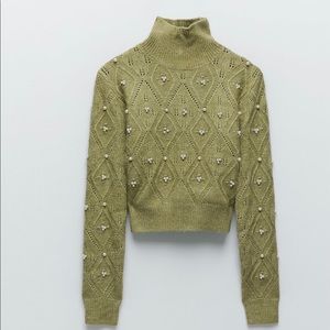ZARA SWEATER CROP TOP WITH PEARLS